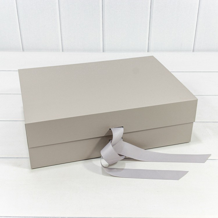 Коробка Прямоугольная 40*29*14 складная на магнитах Серый 1/32 Арт: 721360/1972