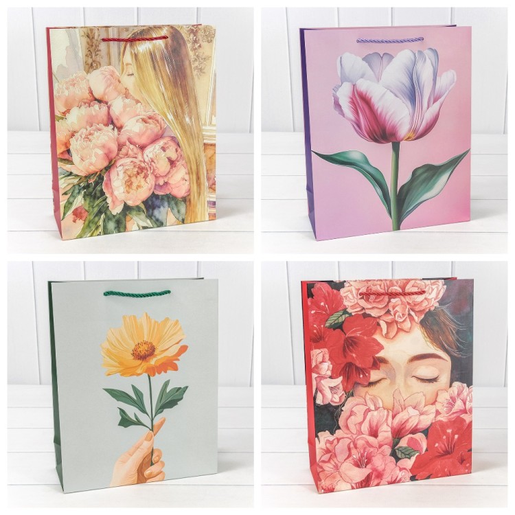 Пакет подарочный "Цветы" (микс 398) 26*32*10 210г 1/20 1/240 Арт: 000398C